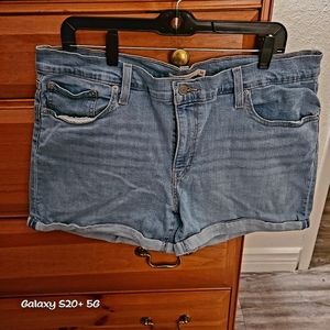 Womens levis Jean shorts